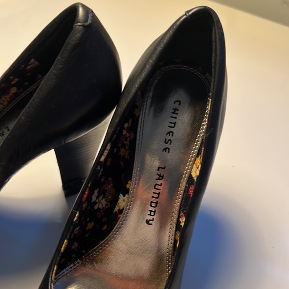 Chinese laundry platform heels - Picture 2 of 6